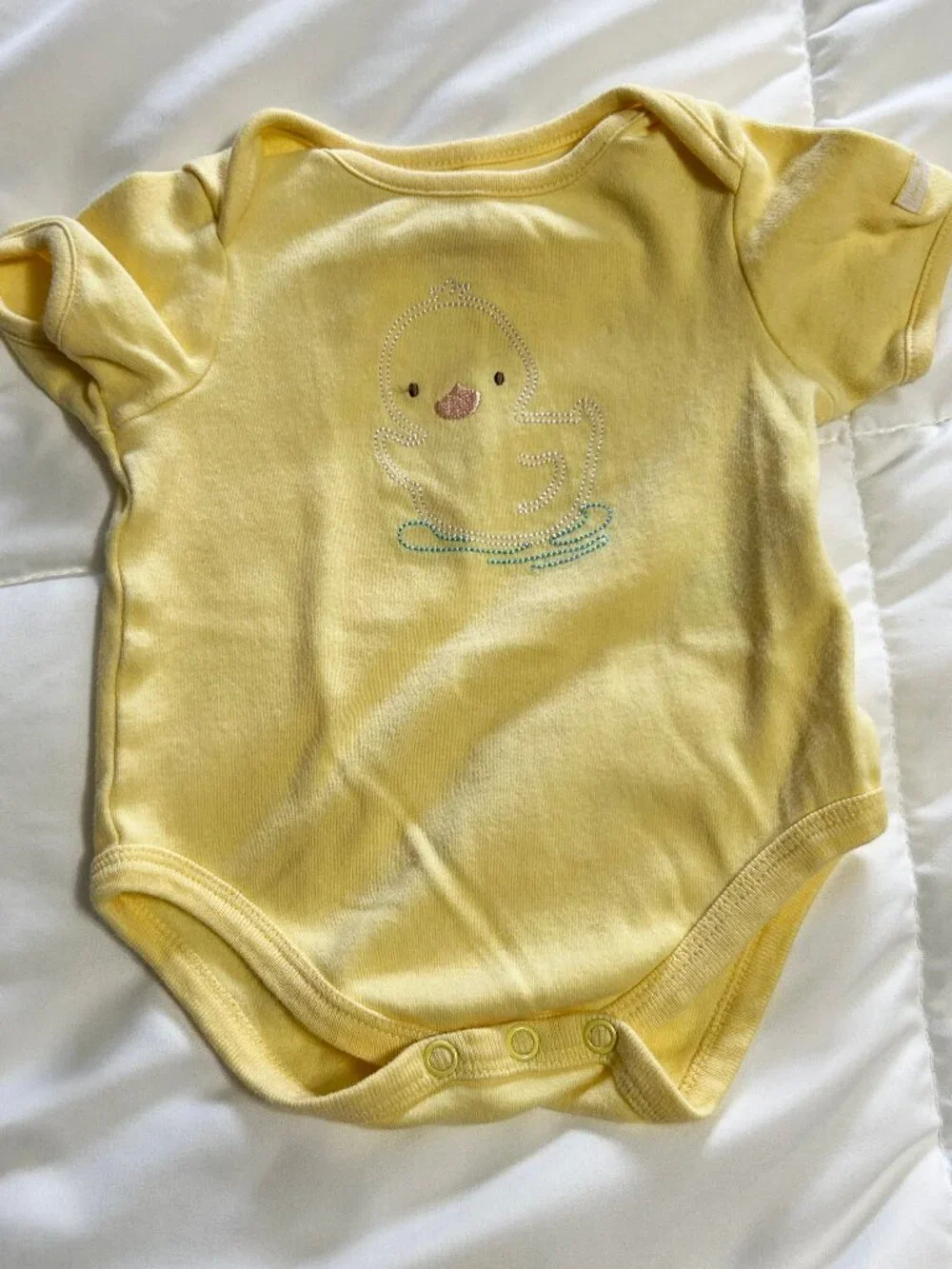 0-3 mos Baby Short Sleeve Bodysuit Lot - 5 pieces - unisex yellow ducks